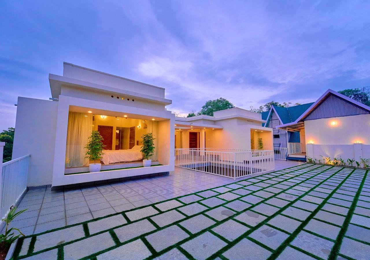 Glen Castle Vagamon Pool Resort By Voye Homes Екстер'єр фото