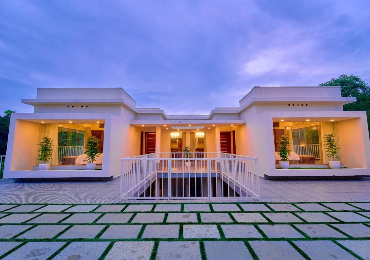 Glen Castle Vagamon Pool Resort By Voye Homes Екстер'єр фото