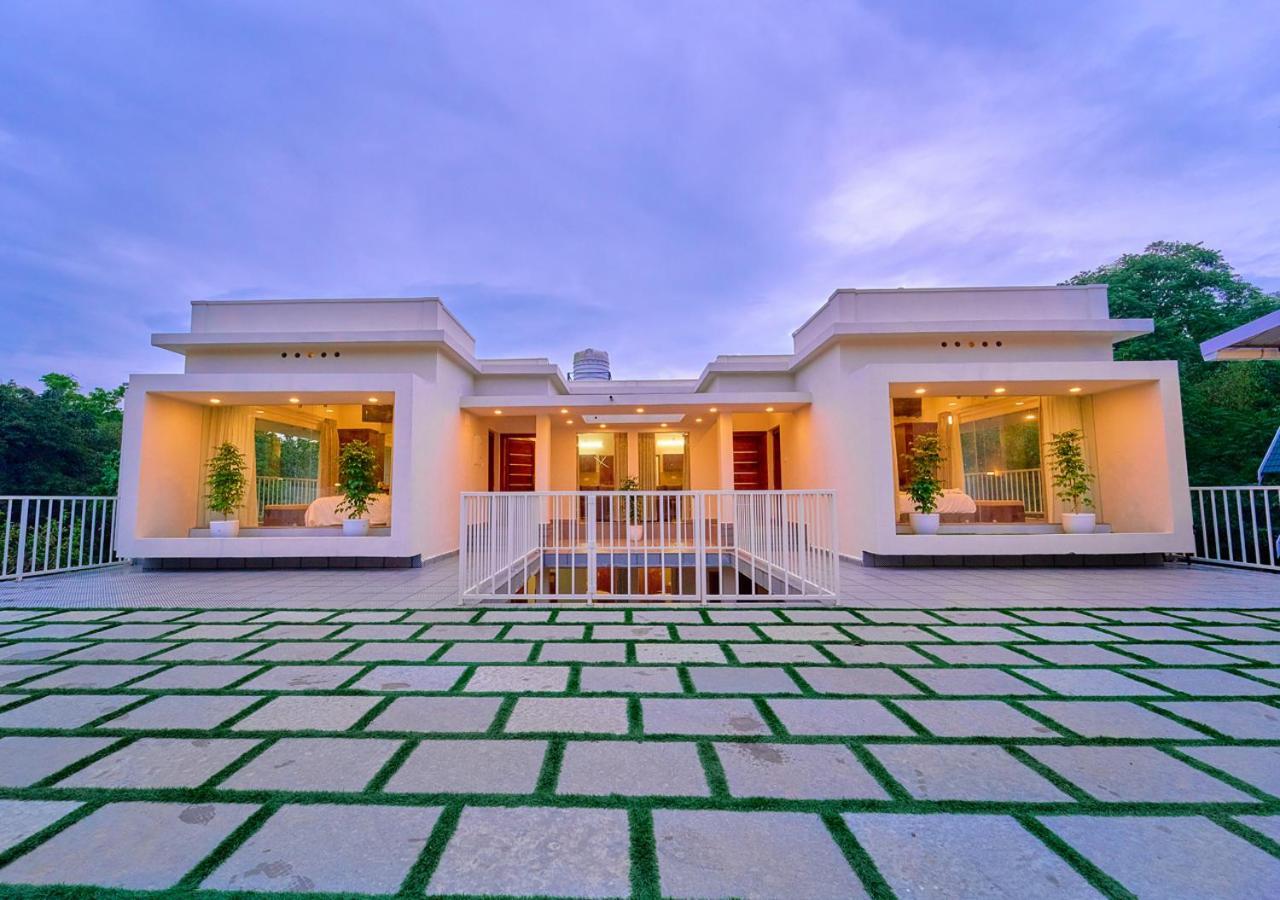 Glen Castle Vagamon Pool Resort By Voye Homes Екстер'єр фото