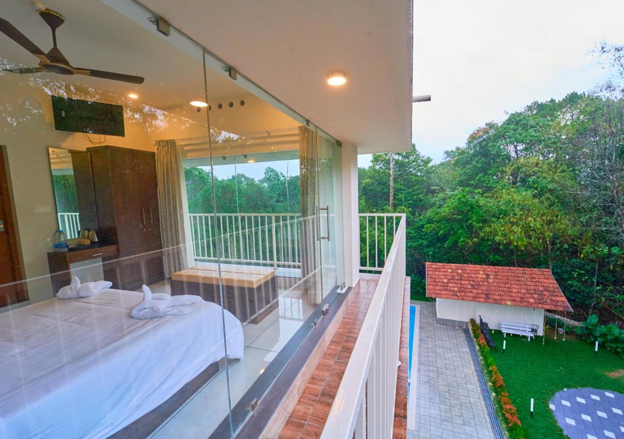Glen Castle Vagamon Pool Resort By Voye Homes Екстер'єр фото